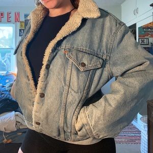 VINTAGE LEVI’S SHEARLING ORANGE TAB JEAN JACKET